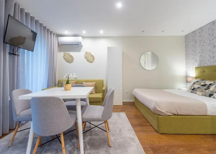 Terro Collection - Eca De Queiros Apartment