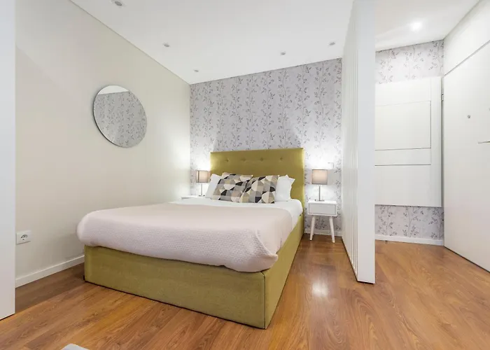 Terro Collection - Eca De Queiros Apartment *