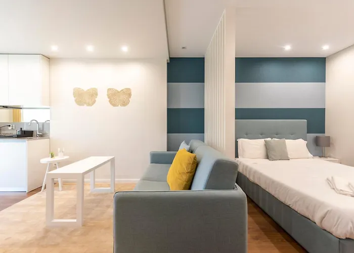 Terro Collection - Eca De Queiros דירה